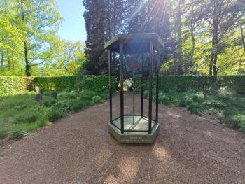 Velp - Begraafplaats klooster DFe Goede Herder, monument